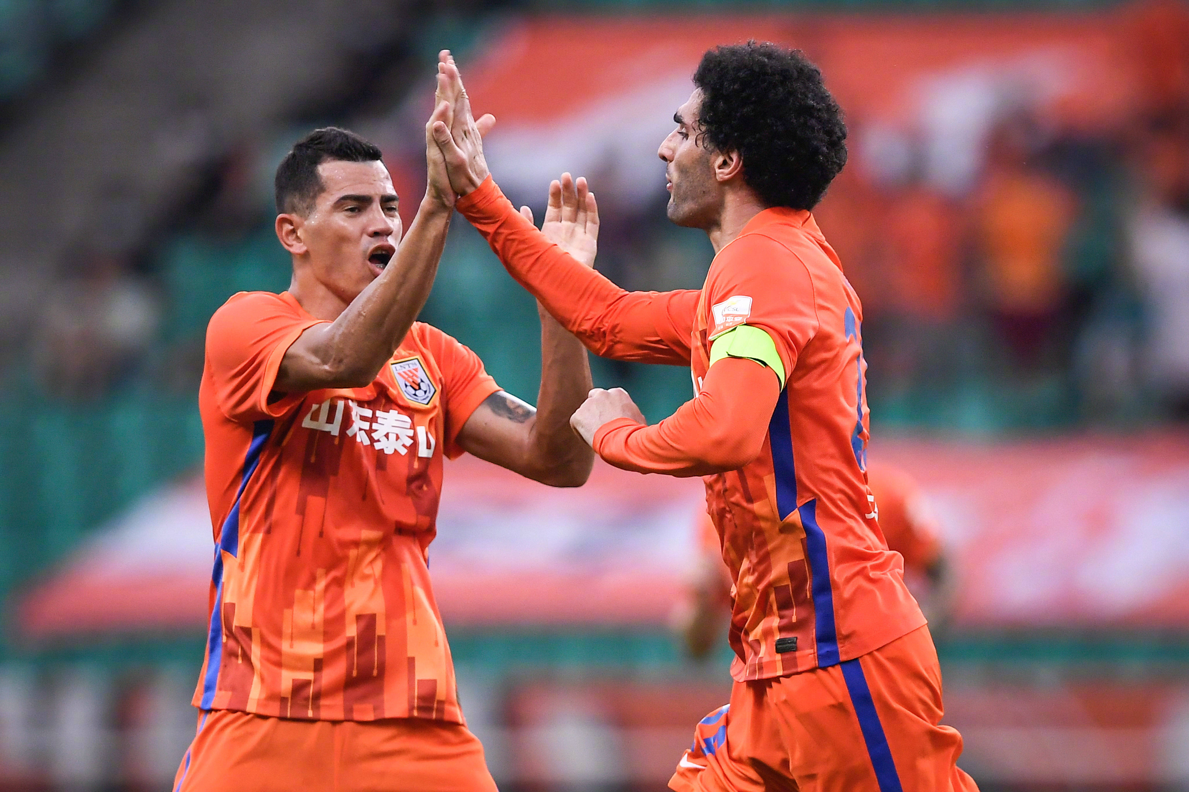 比利时力克那不勒斯，苏亚雷斯带队取胜