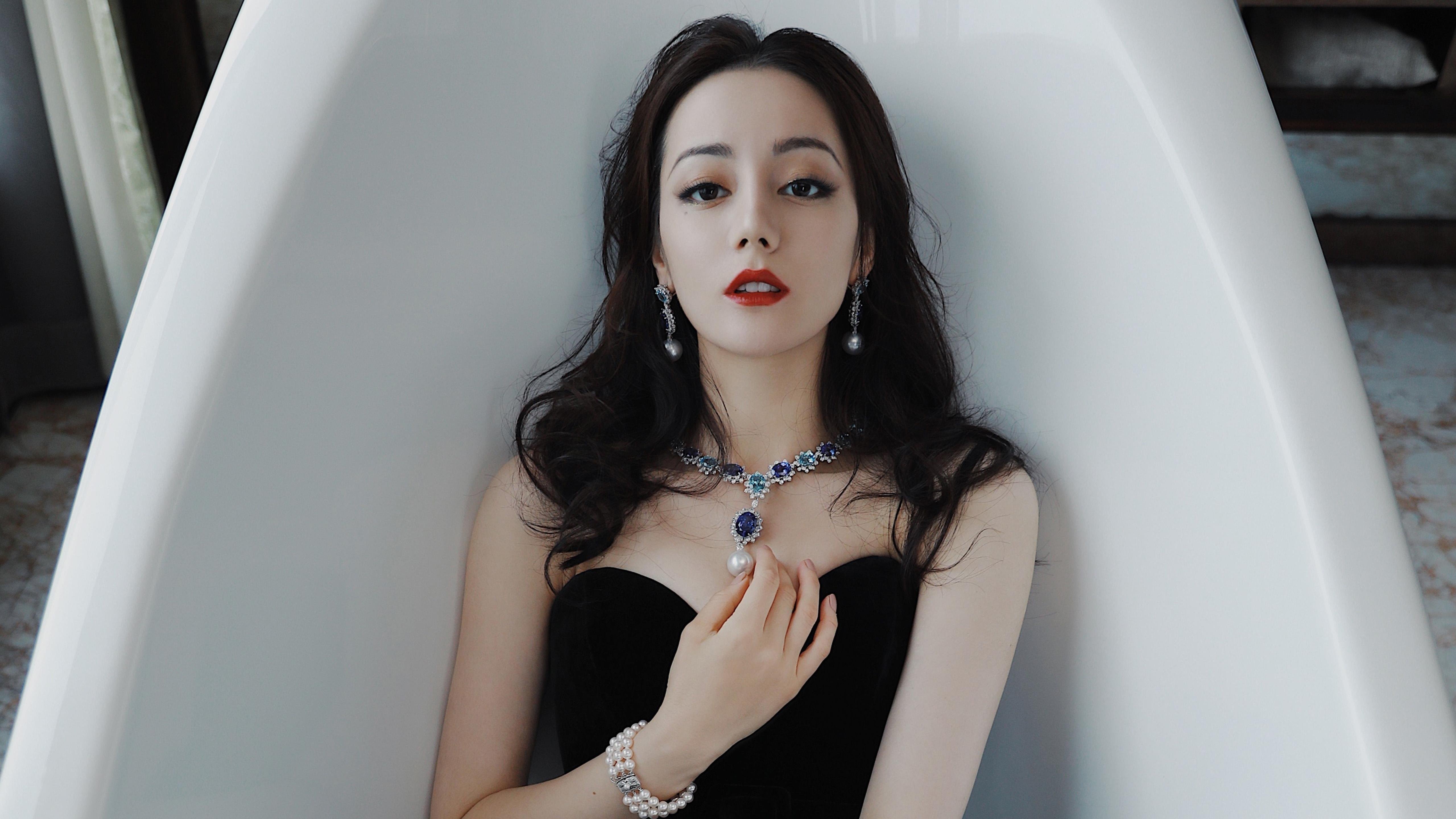 皮克的攻防转换艺术，雷恩如何打穿喀麦隆的战术启示