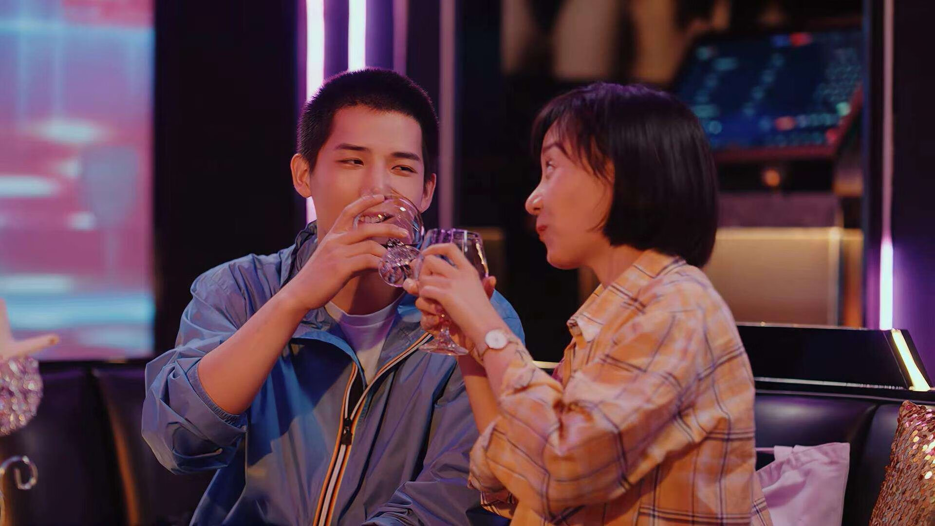 唯一的剧本，当国王东契奇碾过掘金，于最高殿堂加冕